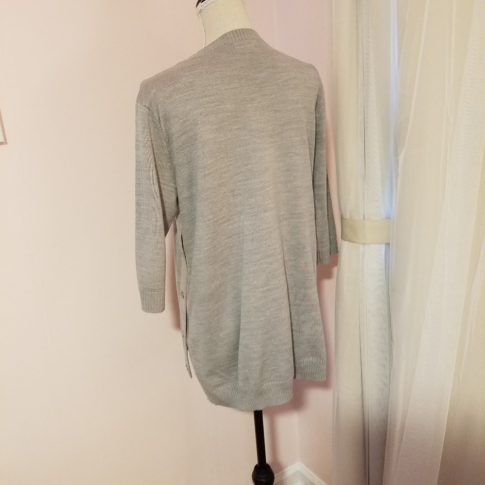 Snap Slit Sweater - Picture 4 of 5